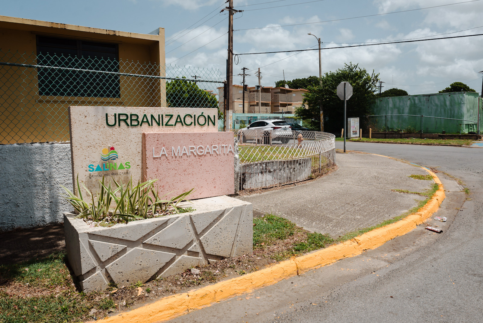 A sign for 'la margarita' near a road