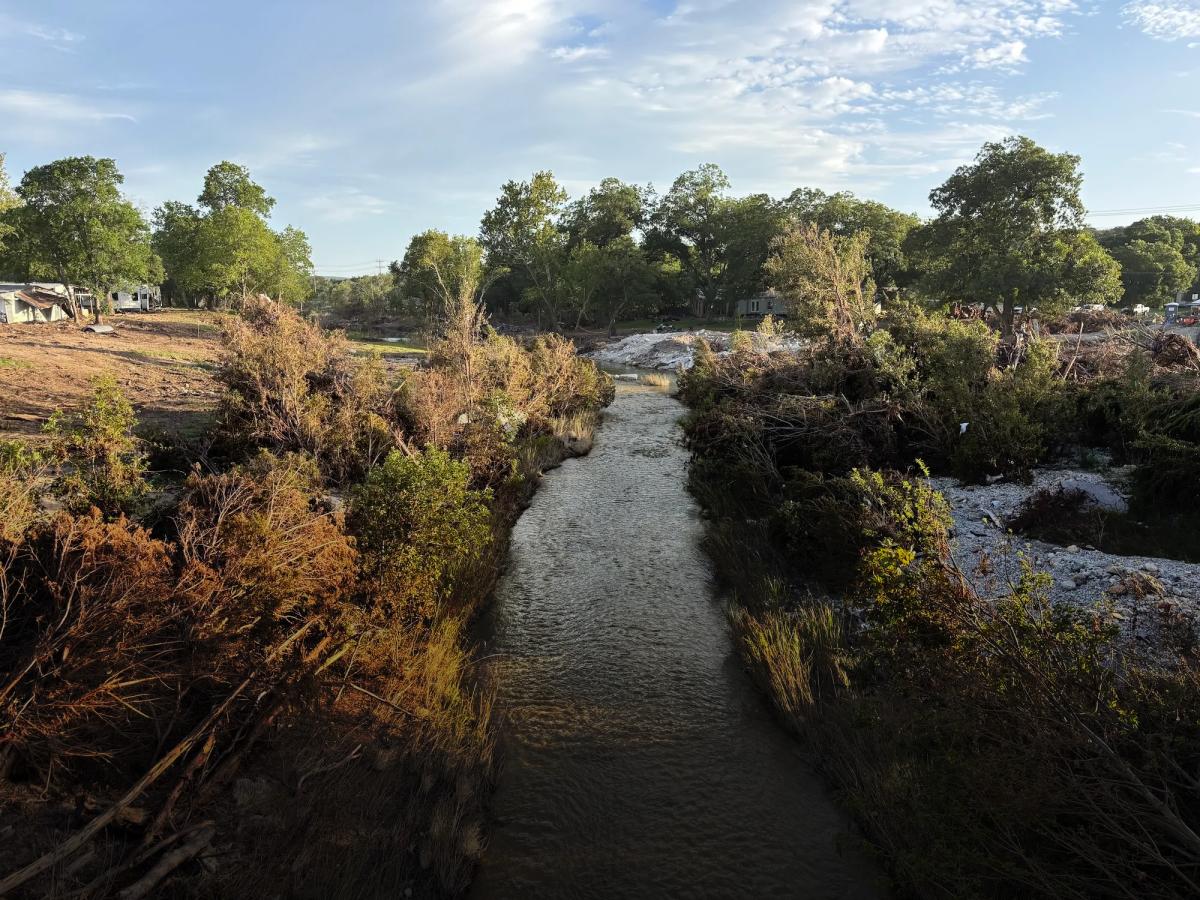 A river runs through a rural area