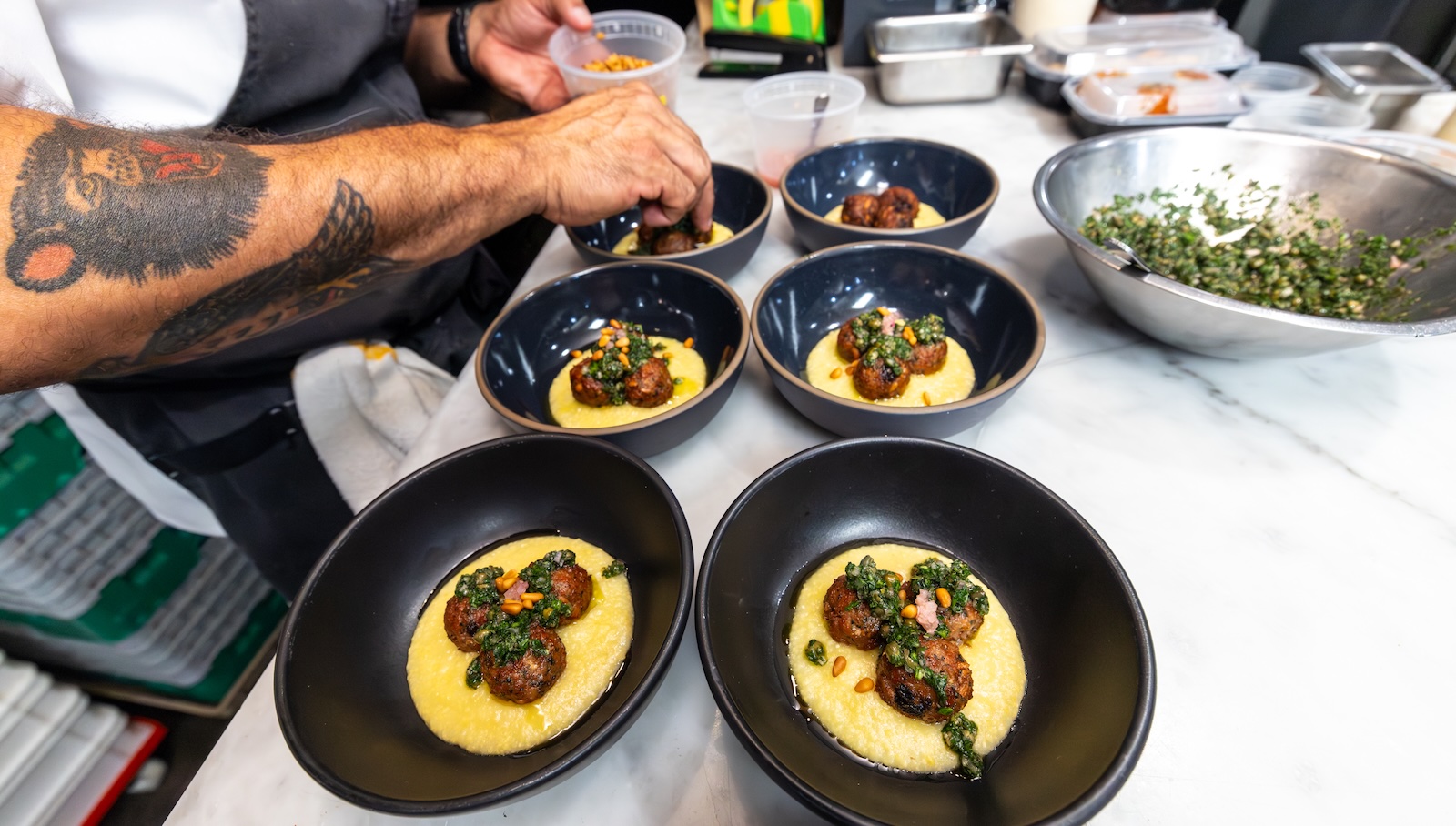 grist.org - Matt Simon - Why the future of meat production is in vats, not farms