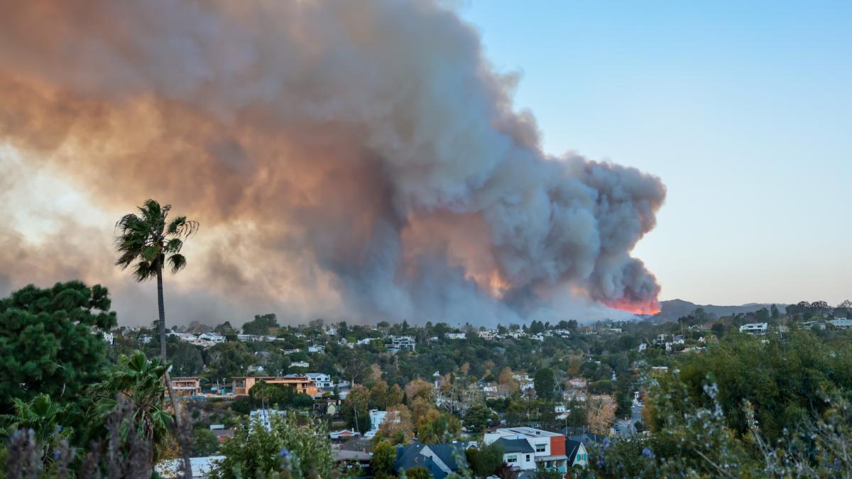 Wildfire smoke in Los Angeles