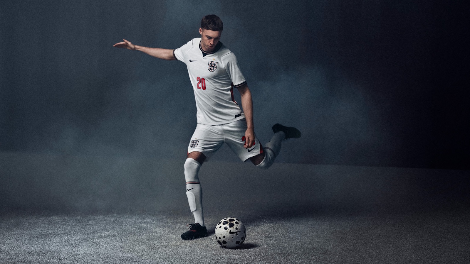 British soccer player Cole Palmer kicks the ball.